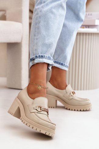 Heeled low shoes model 199811 Step in style