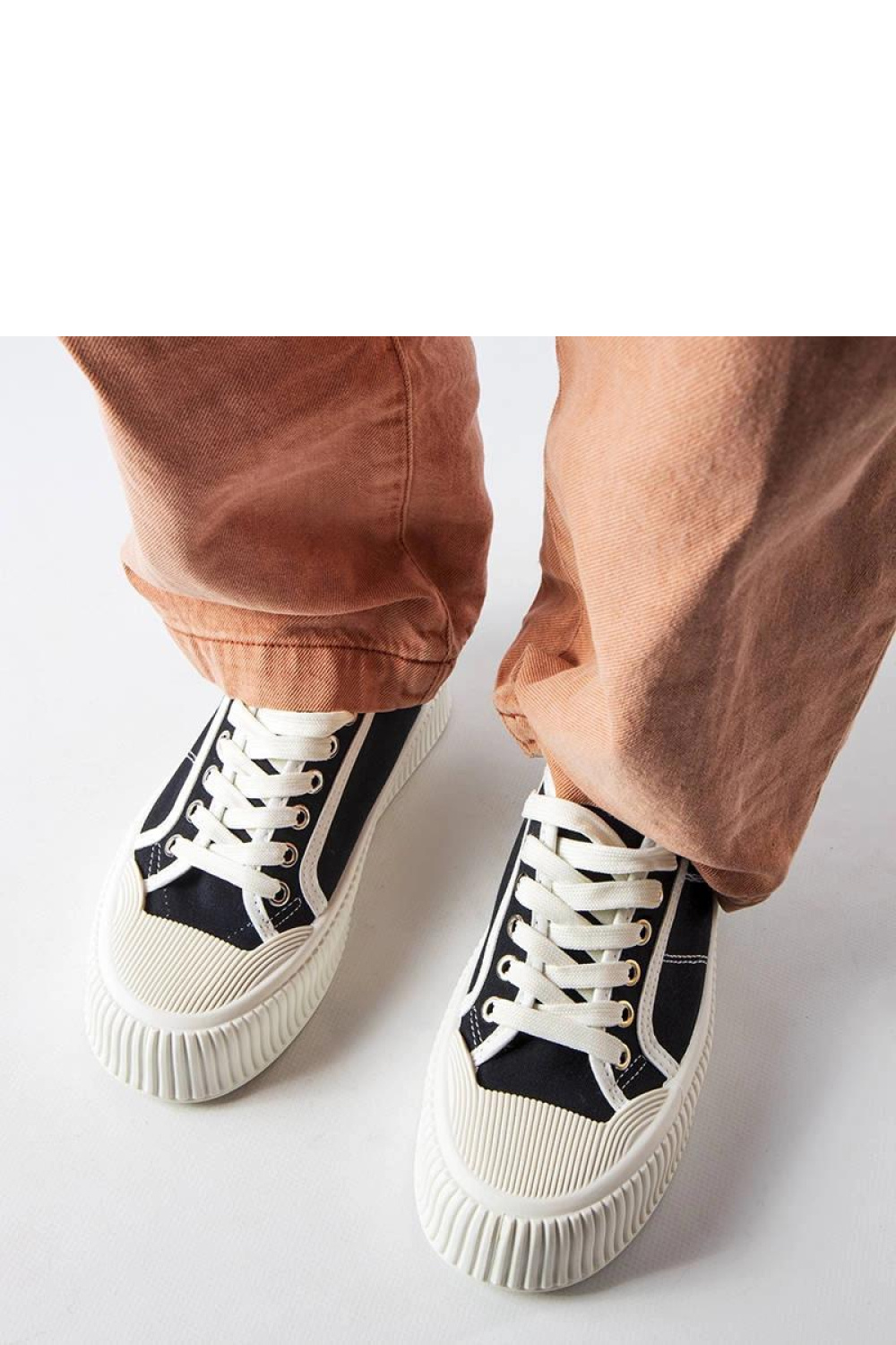 1062458 Platform sneakers model 207841 Solea