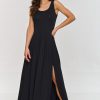 1068042 black Daydress model 209632 Makadamia