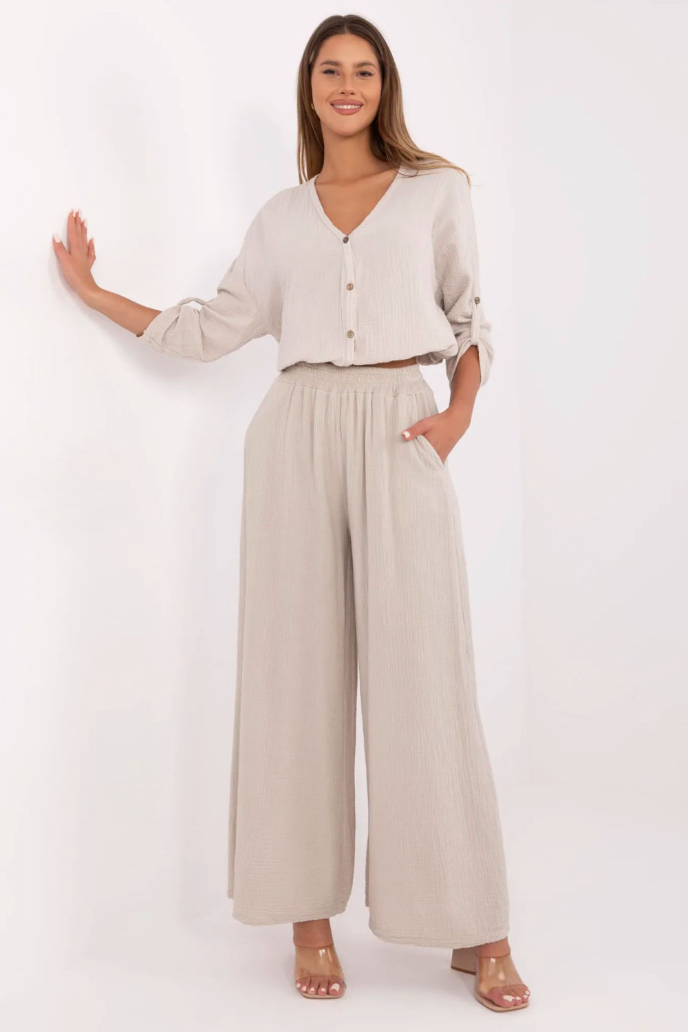1072884 Women trousers model 211272 Italy Moda