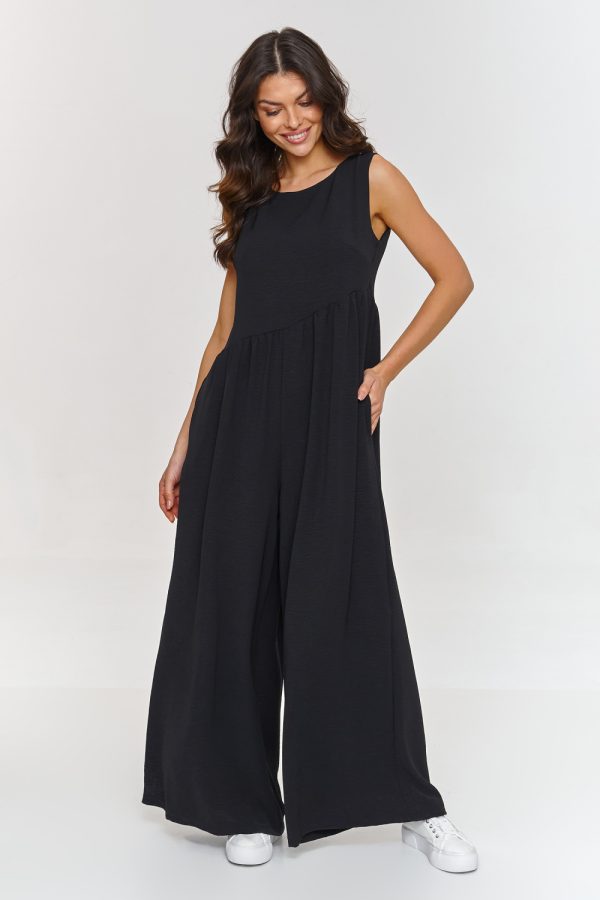 black Suit model 211552 Makadamia