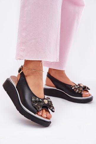 1084214 Buskin model 214997 Step in style