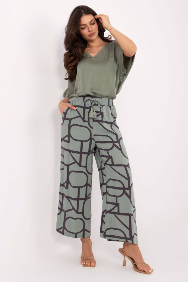 green Women trousers model 215118 Sublevel