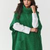 1092205 green Turtleneck model 217655 Makadamia