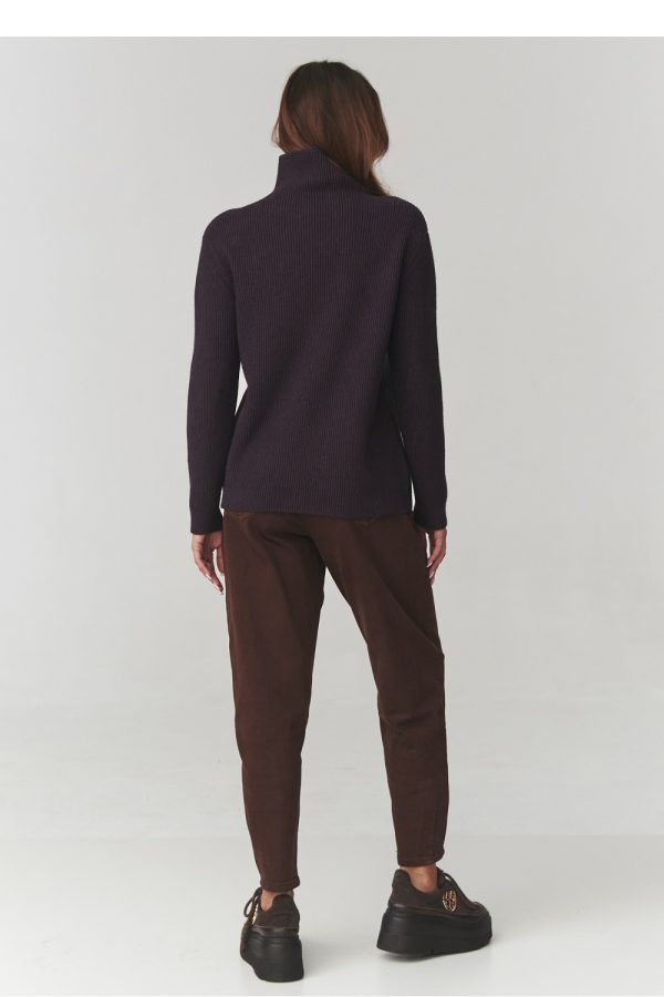 violet Turtleneck model 220773 Makadamia