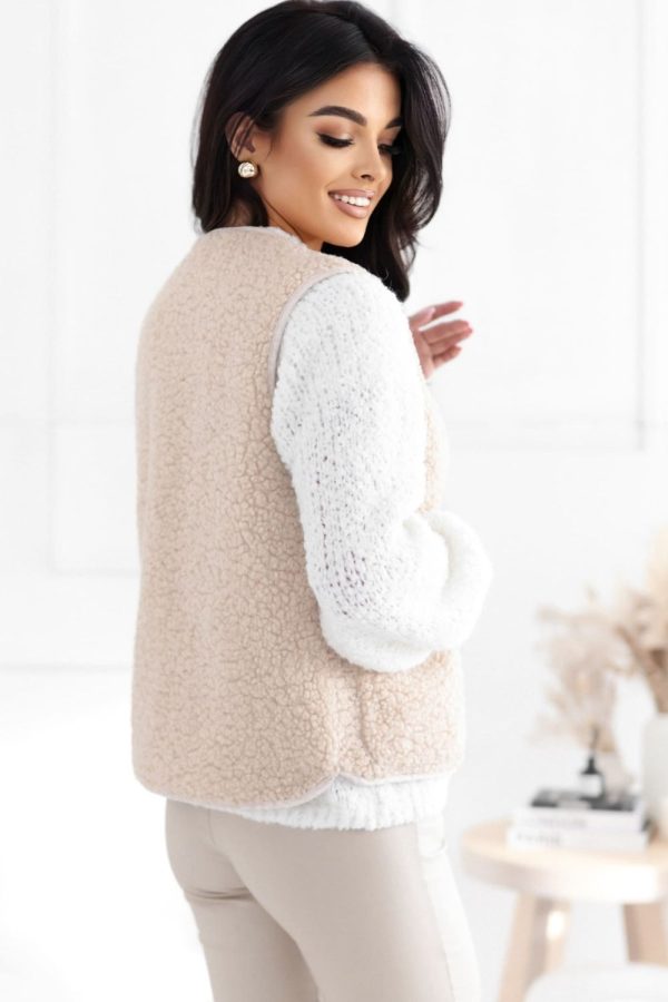 beige Gilet model 223985 Factory Price