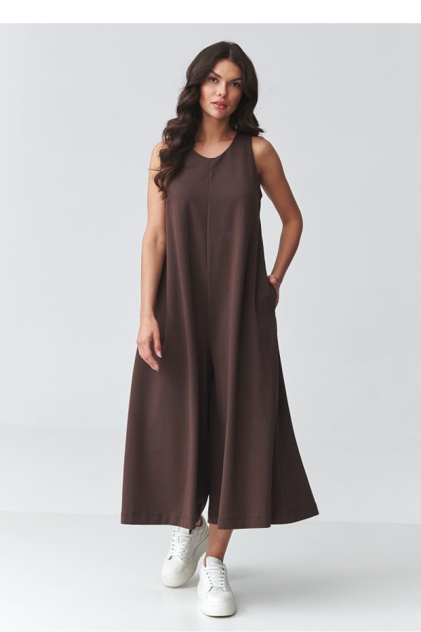 brown Suit model 225674 Makadamia