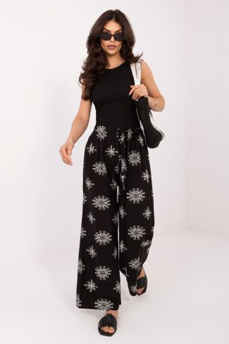 Women trousers model 226629 Italy Moda