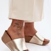 1126697 Buskin model 228383 Step in style