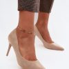 1127905 High heels model 228768 Step in style