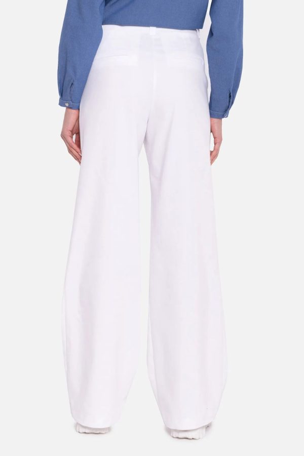 white Jeans model 228924 Nife
