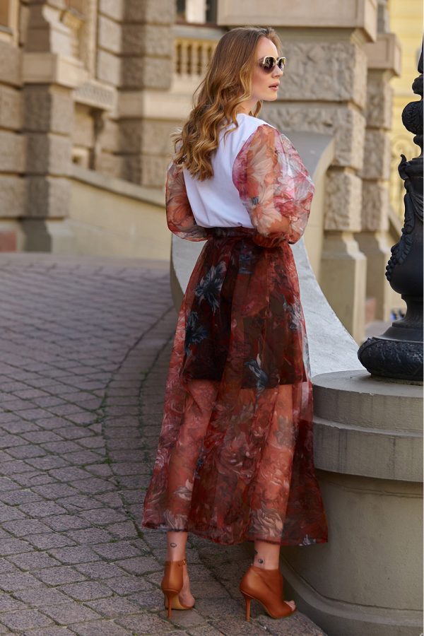 red Long skirt model 145582 Makadamia