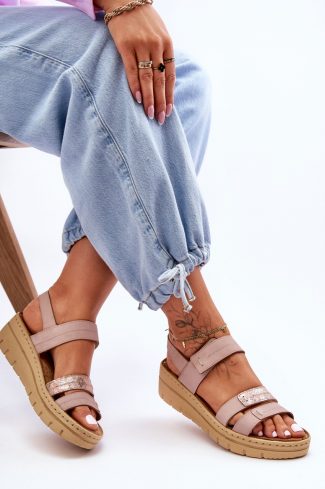 983387 Buskin model 181423 Step in style