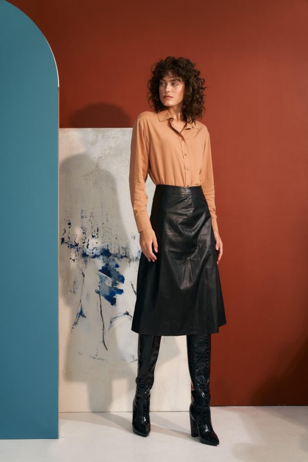 black Skirt model 184596 Nife