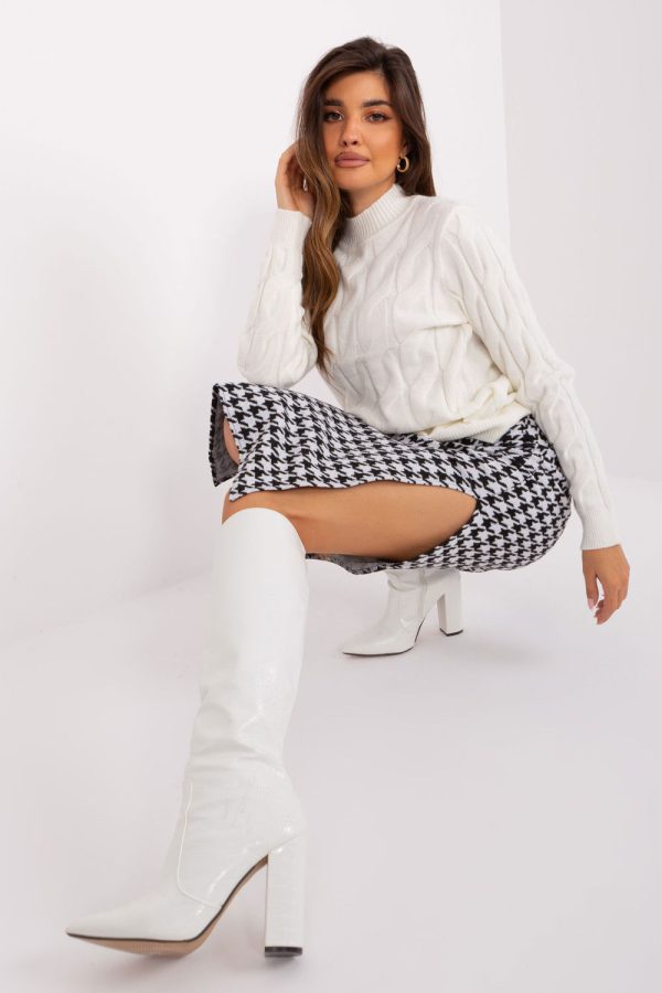 Black Skirt in Skirts with Cotton and Spandex