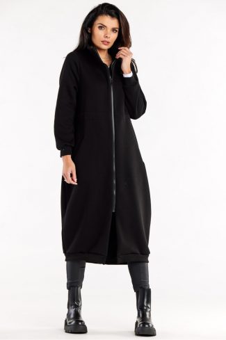 black Sweatshirt model 188026 Infinite You