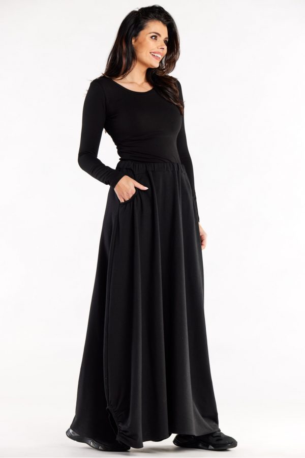 Black Long Skirt in Skirts with Cotton and Spandex