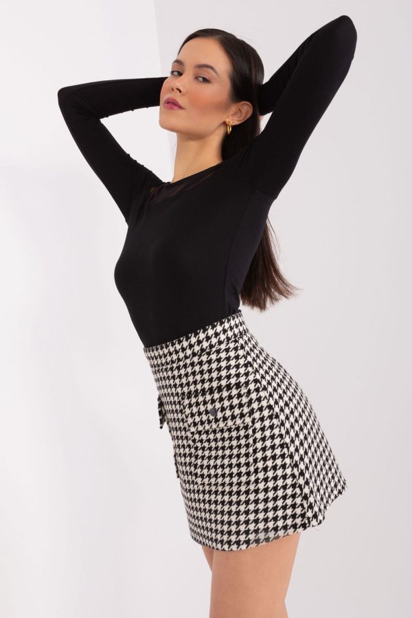 black Short skirt model 188784 Lakerta