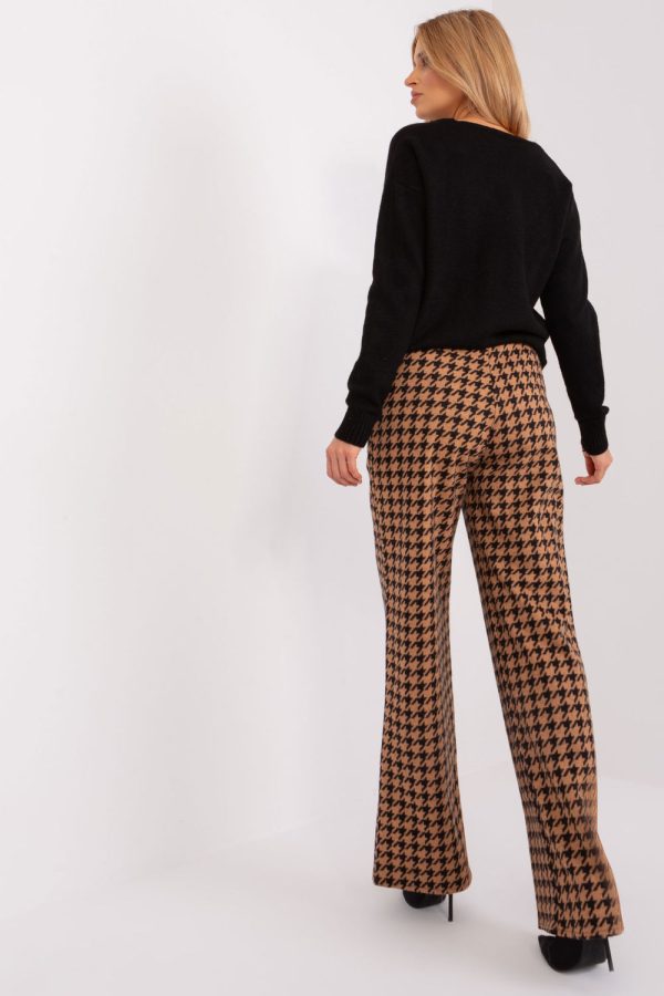 Brown Women Trousers in Pants, Trousers, Shorts with Cotton and Spandex
