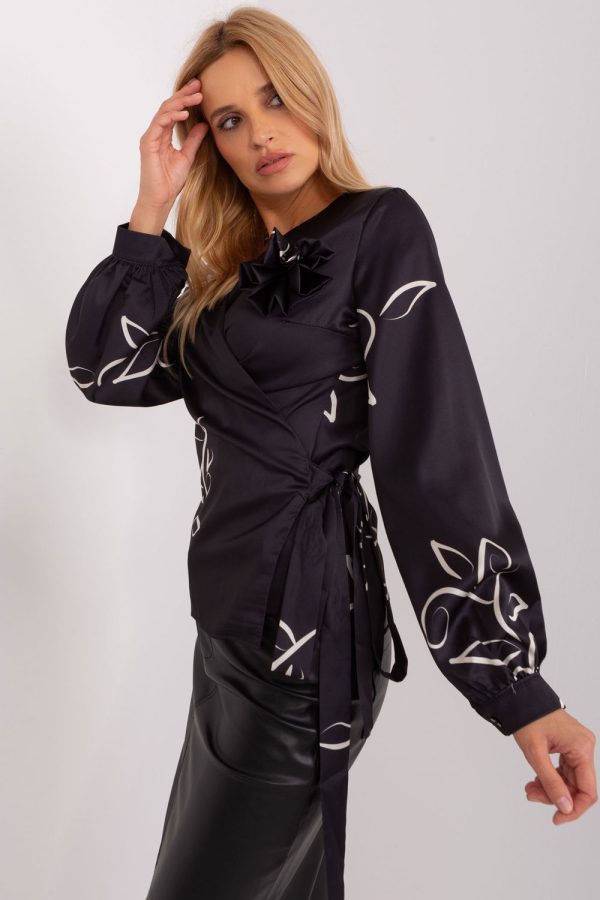 black Blouse model 188812 Lakerta