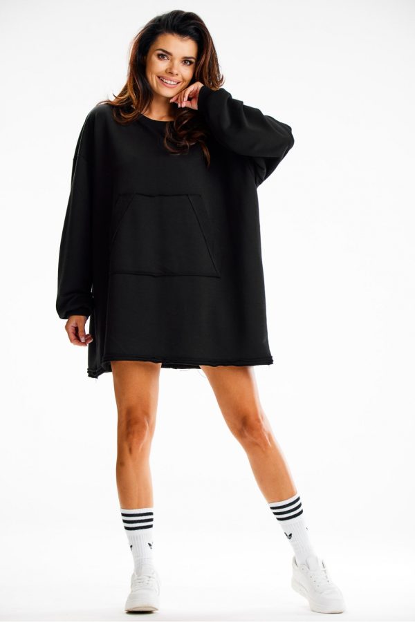 black Sweatshirt model 189455 Infinite You