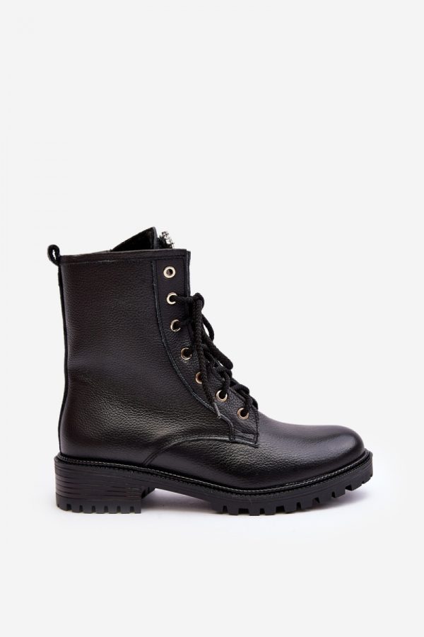black Boots model 190198 Step in style