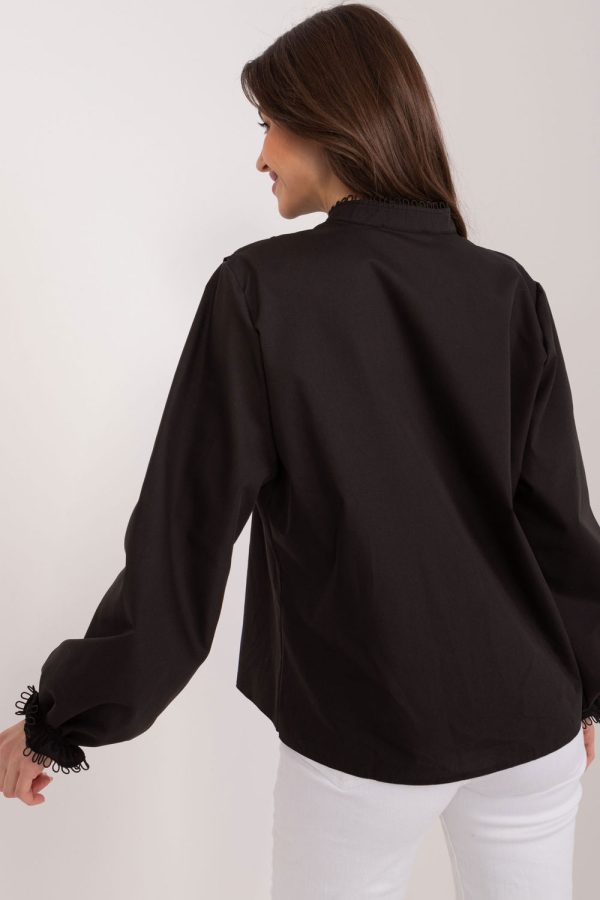 black Blouse model 192518 Lakerta