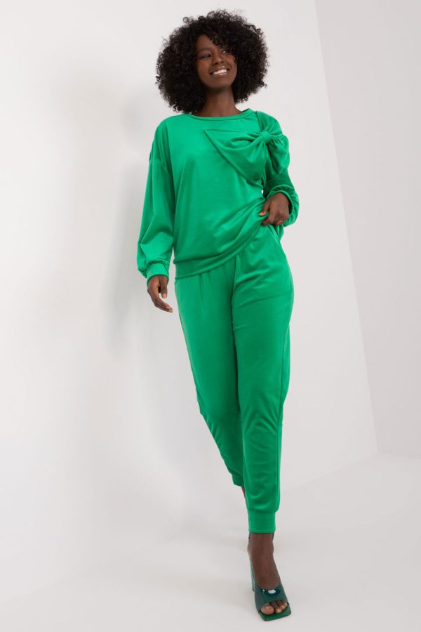 Green Set in Pants, Trousers, Shorts with Spandex and Polyester