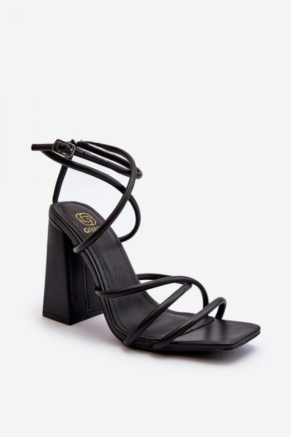 black Heel sandals model 193936 Step in style