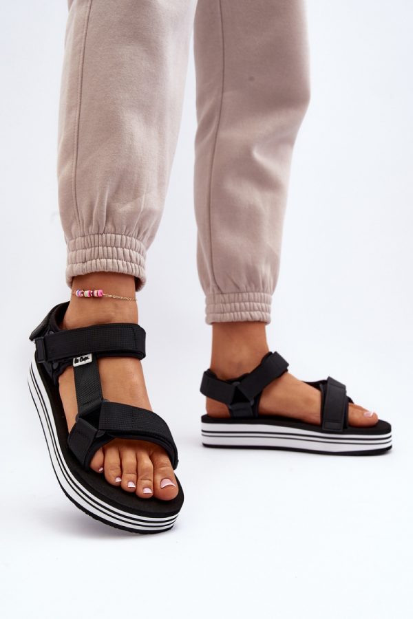 black Sandals model 193953 Step in style