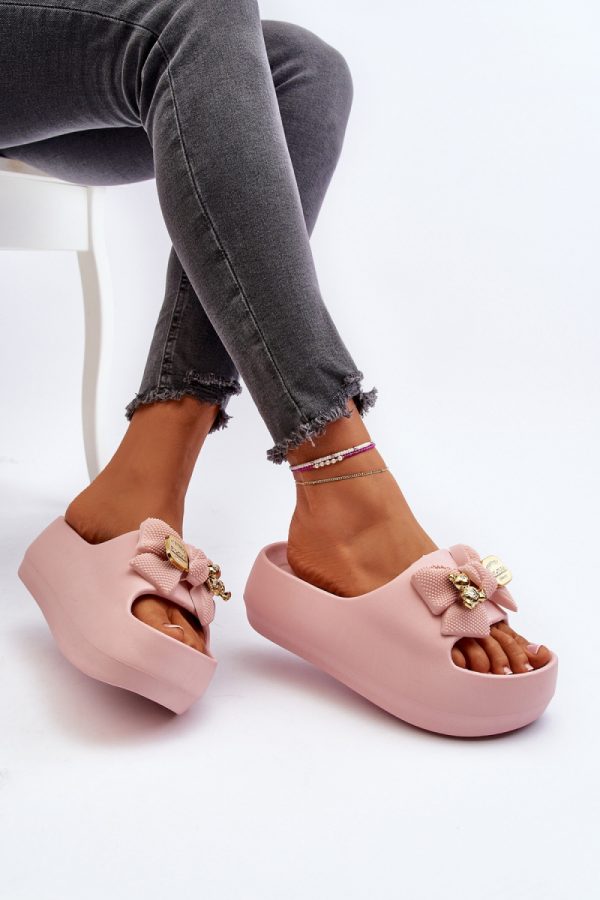 Pink Flip-flops in Sandals & Flip-Flops For Women with Fabric, Footbed and Platform Height