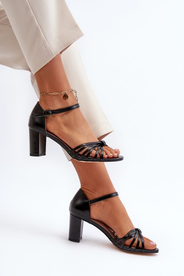 black Heel sandals model 194972 Step in style