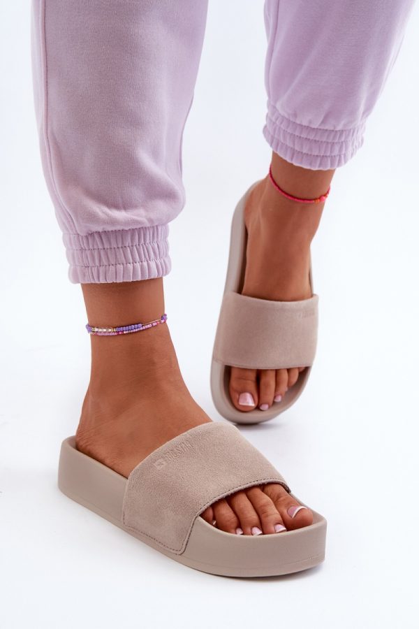 beige Flip-flops model 195433 Step in style