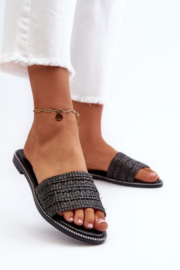 Black Flip-flops in Sandals & Flip-Flops For Women with Fabric, Footbed and Heel Height