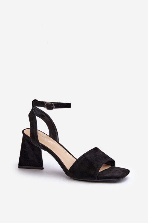 black Heel sandals model 196318 Step in style