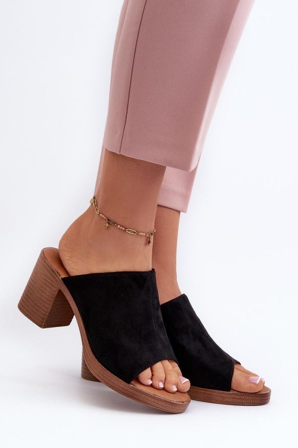 black Heeled sandals model 196661 Step in style