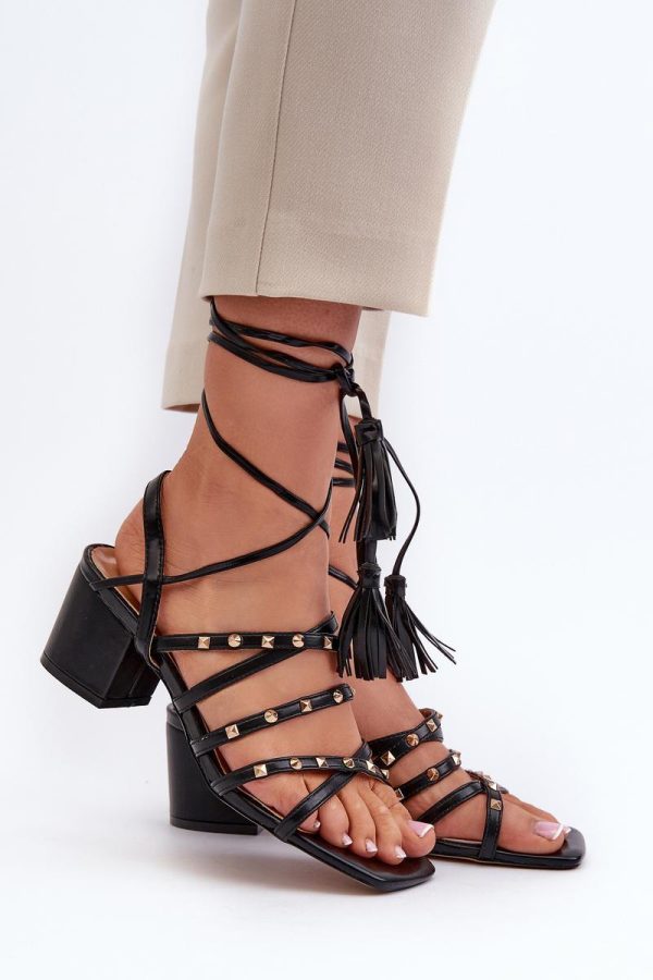black Heel sandals model 197584 Step in style