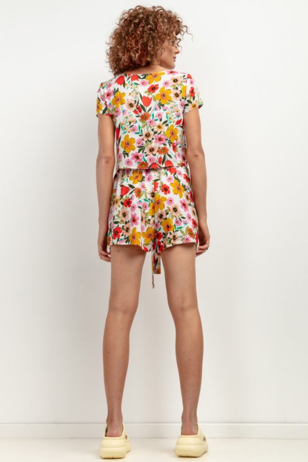 White Shorts in Shorts For Women, Crop Pants with Viscose