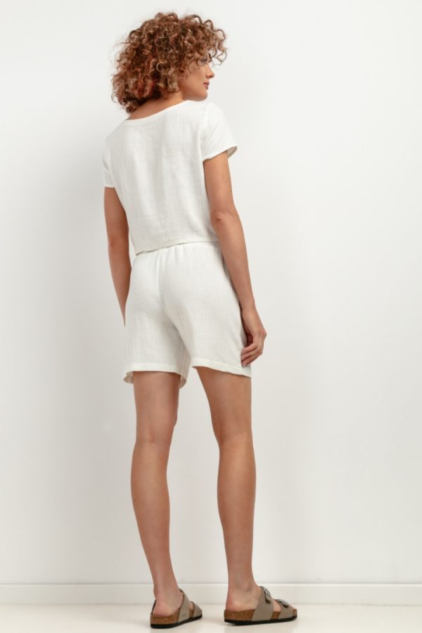 White Shorts in Shorts For Women, Crop Pants with Len and Viscose