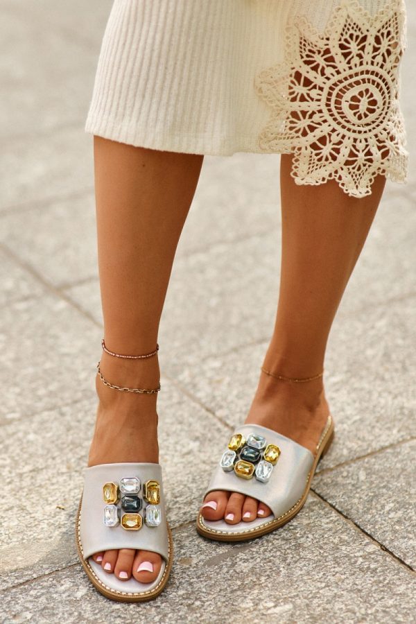 Beige Flip-flops in Sandals & Flip-Flops For Women with Fabric, Footbed and Heel Height