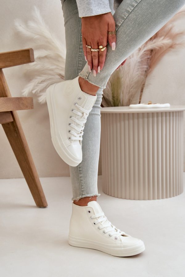 white Sneakers model 199911 Step in style