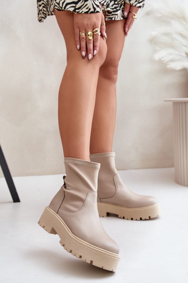 beige Boots model 201000 Step in style