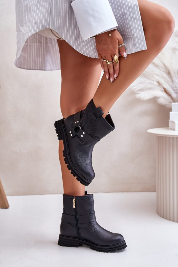 black Boots model 201218 Step in style