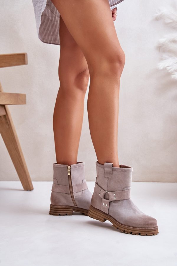 beige Boots model 201223 Step in style