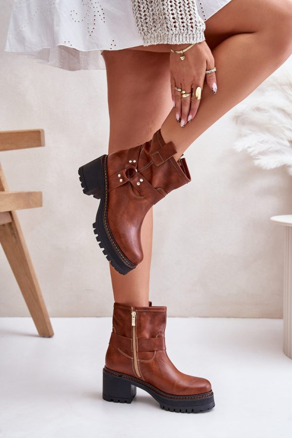brown Heel boots model 201543 Step in style