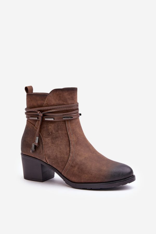 brown Heel boots model 201545 Step in style
