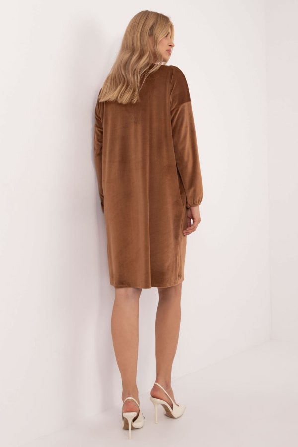 brown Daydress model 201587 Italy Moda