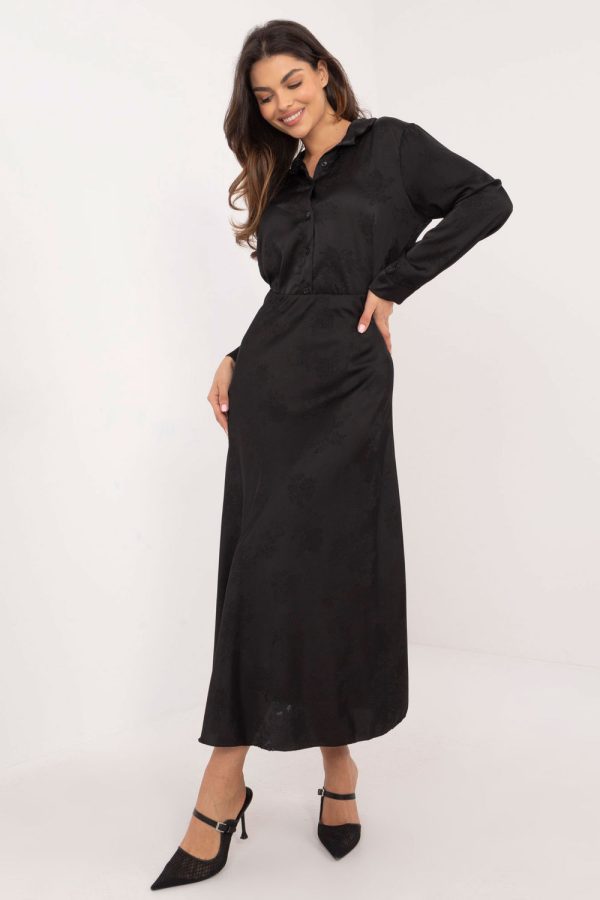 Black Skirt in Skirts with Spandex and Polyester