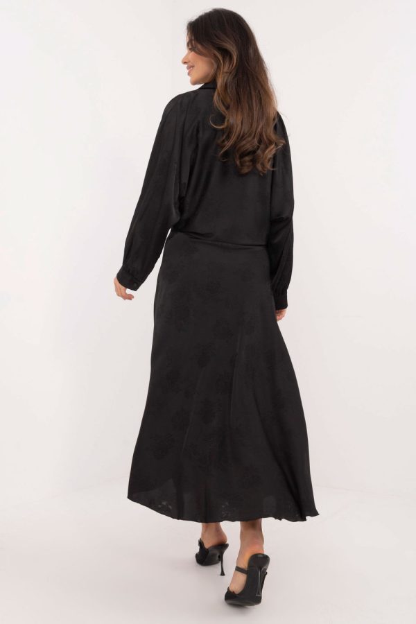 Black Skirt in Skirts with Spandex and Polyester