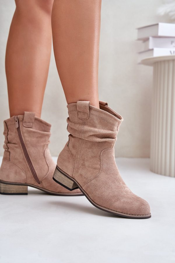 beige Boots model 202802 Step in style